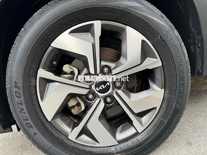 Kia Sonet 2023 Premium 1.5 AT - 70000 km