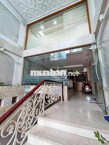 CHO THUÊ TOÀ NHÀ HẺM VEW KÍNH ĐƯỜNG CALMETTE QUẬN 1