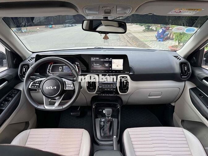 Kia Sonet 2023 Premium 1.5 AT - 70000 km