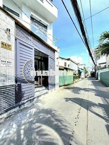 Nhà đẹp mặt tiền đường xe hơi nhà chính chủ Cần bán