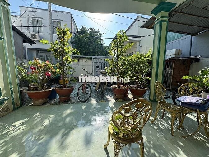 Nhà cấp 4 cũ tại Lê Văn Lương - Phước Kiển. Shr hỗ trợ bank