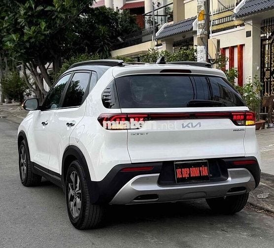 Kia Sonet 2023 Premium 1.5 AT - 70000 km