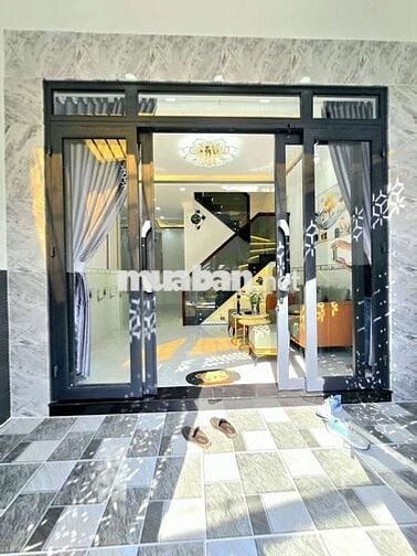 Nhà đẹp mặt tiền đường xe hơi nhà chính chủ Cần bán