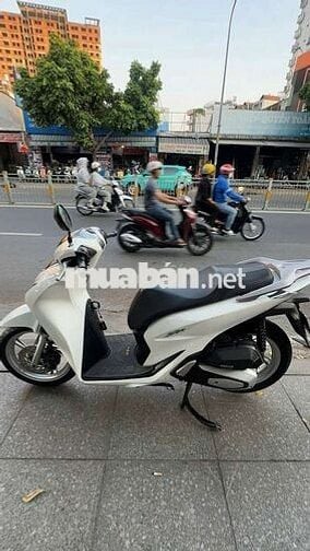 Honda SH 125 2021 mới 90% Bstp chính chủ