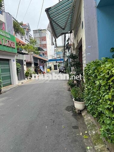 bán nhà hẻm hương lộ 2, bình trị đông, sát ngã tư 4 xã-3 tầng- chỉ 4,x