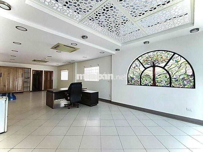 CHO THUÊ TOÀ NHÀ HẺM VEW KÍNH ĐƯỜNG CALMETTE QUẬN 1