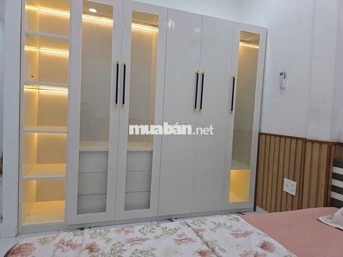 Nhà phố trệt gác. Có 3Pn rộng. Full nội thất tại Nhà Bè. Shr vay bank