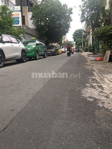 BÁN NHÀ MẶT TIỀN ĐƯỜNG HOA HỒNG PHƯỜNG 2 QUẬN PHÚ NHUẬN.