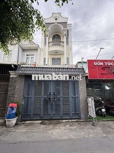 7tỷ8NHÀ MẶT TIỀN KHU SÂN VẬN ĐỘNG DĨ AN