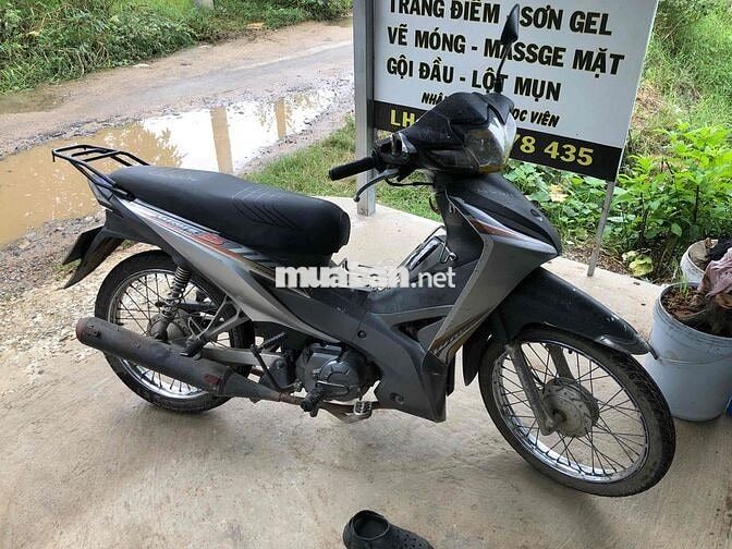 xe Nhật đi it còn mới.