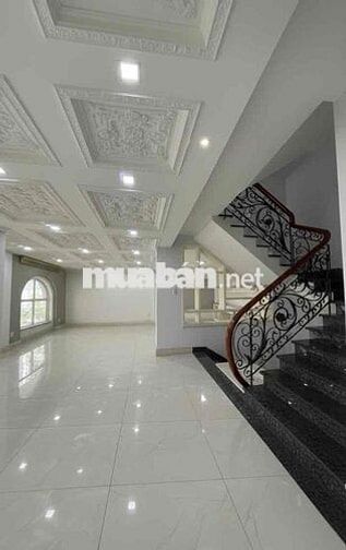 🟥Bán Biệt Thự 2 Mặt Tiền _ Trường Sa _ 10 x17m_ Nở Hậu Nhẹ Tài Lộc.