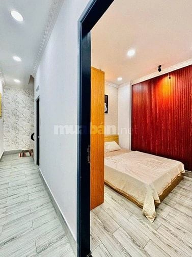 NHÀ ĐẸP NGAY NGÃ TƯ PHÚ NHUẬN – 1T2L, 4PN, 5WC . SHR . GIÁ 4,15 TỶ