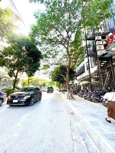 Chính Chủ Bán Đất Tặng Nhà Mặt Ngõ Chính KĐT Trung Yên 