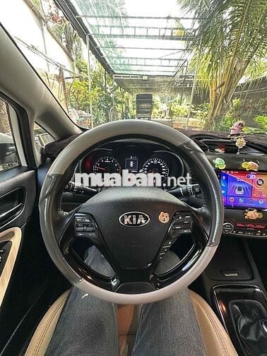 Kia Cerato 2017 1.6 MT - 129000 km