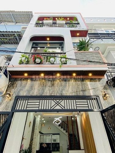 NHÀ ĐẸP NGAY NGÃ TƯ PHÚ NHUẬN – 1T2L, 4PN, 5WC . SHR . GIÁ 4,15 TỶ