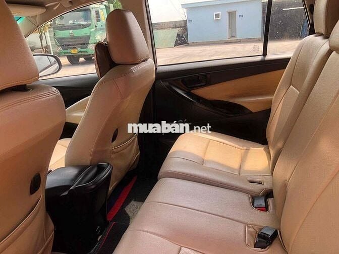 Toyota Innova 2017 2.0E - 20000 km