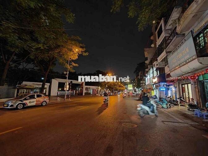 NHÀ MỚI – LÔ GÓC – TRUNG TÂM BA ĐÌNH – TIỆN ÍCH ĐỦ ĐẦY