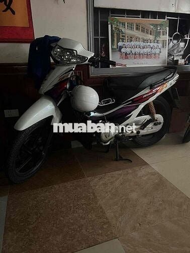 Honda Wave RSX màu Trắng