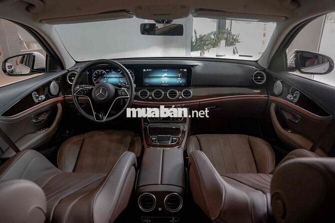 Mercedes E200 Exclusive V1 Model 2025