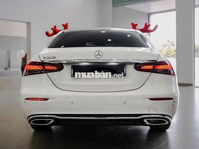 Mercedes E200 Exclusive V1 Model 2025