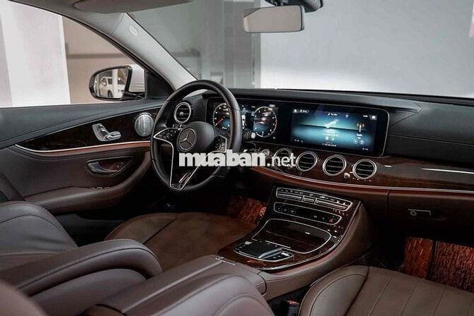 Mercedes E200 Exclusive V1 Model 2025