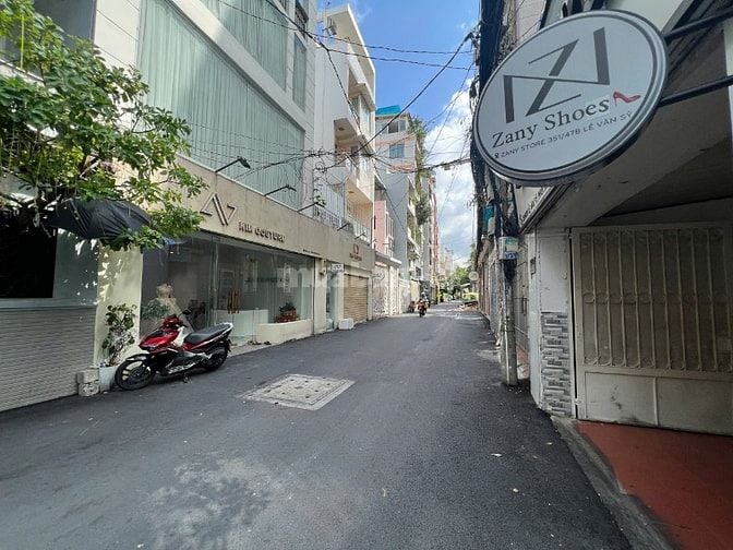 Cho thuê nhà Lê Văn Sỹ, Q3. 6x17m, 3 tầng st, hẻm kinh doanh 8m thông