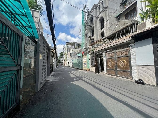 Cho thuê nhà Lê Văn Sỹ, Q3. 6x17m, 3 tầng st, hẻm kinh doanh 8m thông