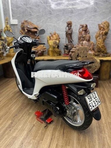 👉Janus 2017 chính chủ biển SG xe đẹp máy êm ru