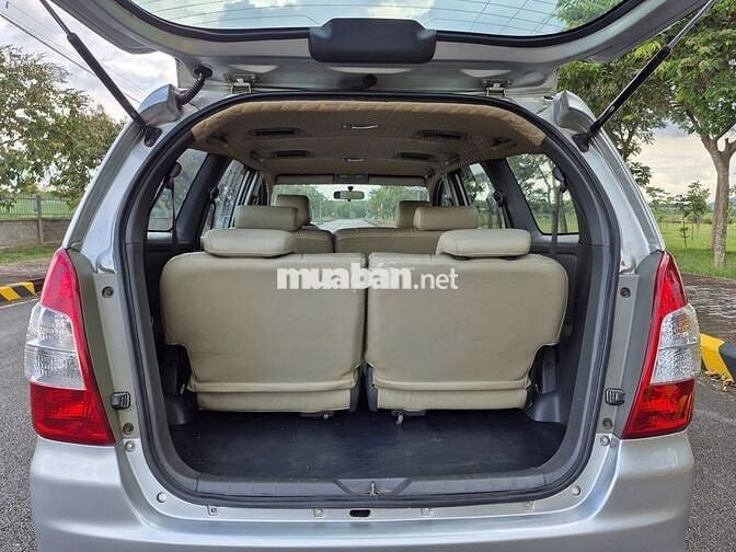 Toyota Innova 2013 2.0E  Xe Rin Đẹp Keng