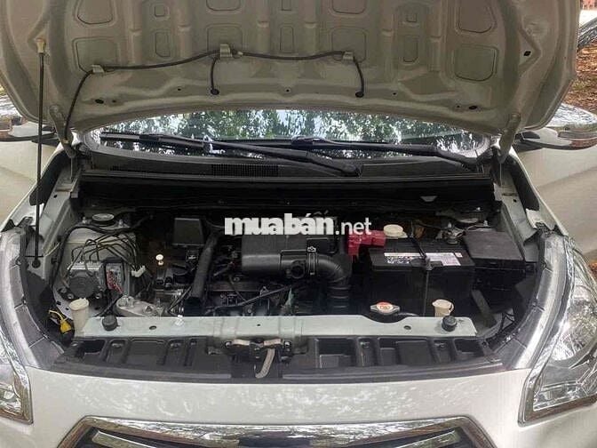 Mitsubishi Attrage 2015 Trắng