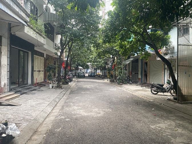 Bán nhà 5 tầng oto đỗ cửa Đại Mỗ.