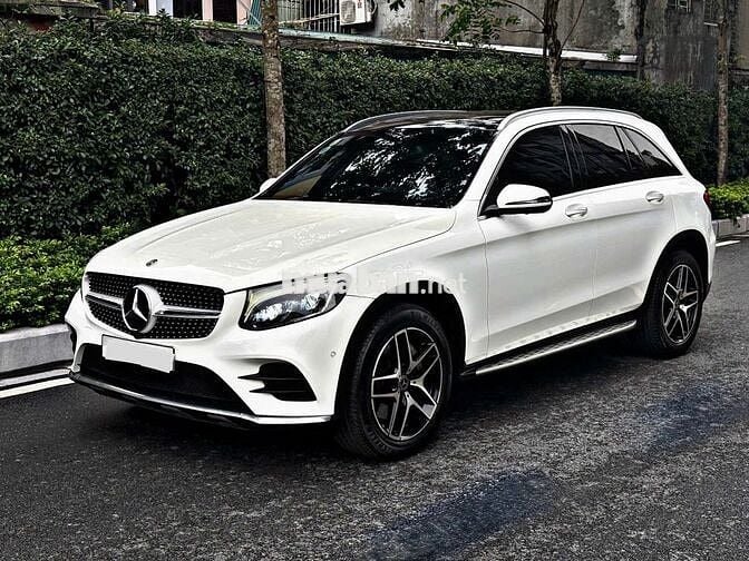Mercedes GLC300 2018 model 2019 màu trắng