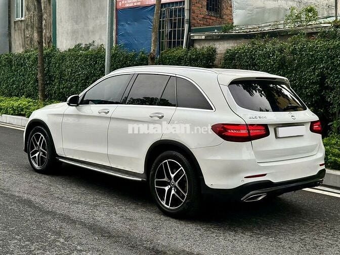 Mercedes GLC300 2018 model 2019 màu trắng