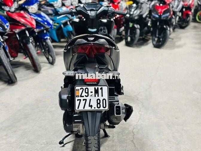 XE MÁYTHANH TÙNG_VARIO 125 ĐEN NHÁM BIỂN 29 LƯỚT