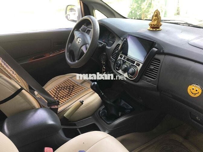 Toyota Innova 2013 mt j - 123456 km