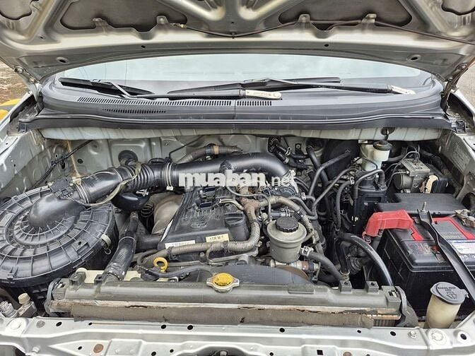 Toyota Innova 2013 2.0E  Xe Rin Đẹp Keng