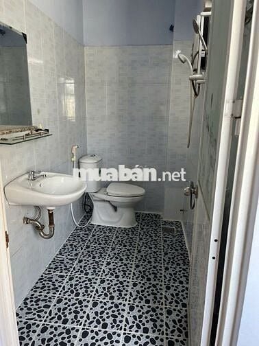 Cần cho thuê nhà hẻm nguyên căn , đường Bùi Tư Toàn