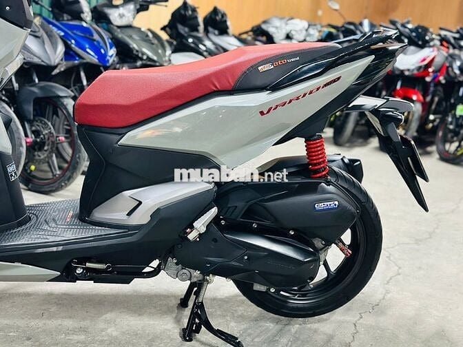 XE MÁYTHANH TÙNG_VARIO 160 ABS XÁM XI MĂNG 2025