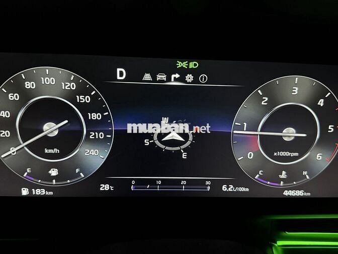 Kia Carnival 2022 2.2D Signature 7 ghế