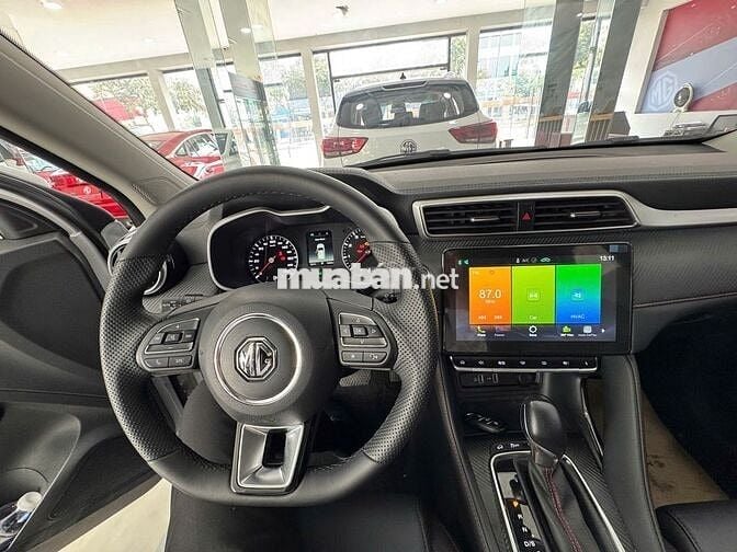 MG ZS Luxury 2025  - Trắng odo lướt  7.600 km