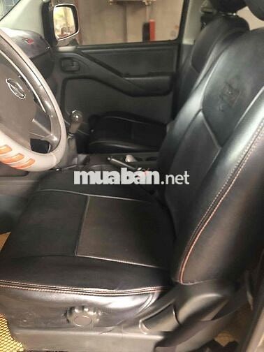 Nissan Navara 2013 2.5 MT - 100000 km