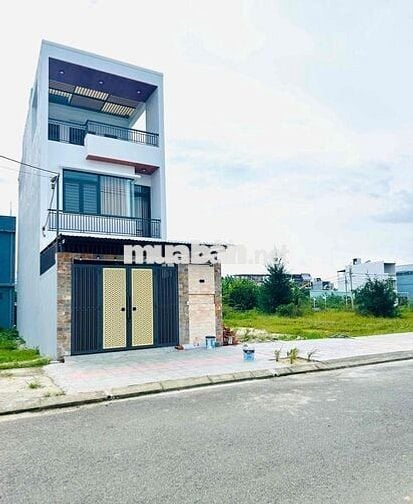 Càn tiền bán nhanh lô đất đường Phạm Đình Bân , nhìn ra Võ Chí Công