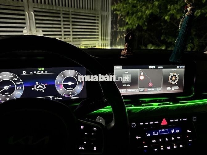 Kia Carnival 2022 2.2D Signature 7 ghế