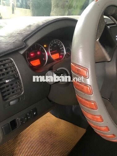 Nissan Navara 2013 2.5 MT - 100000 km