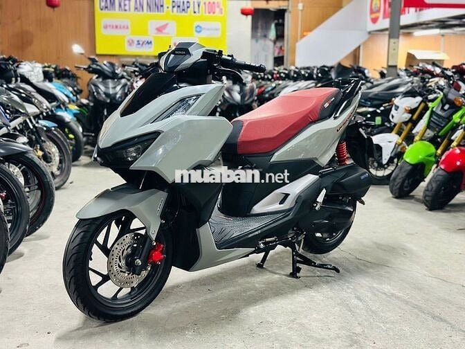 XE MÁYTHANH TÙNG_VARIO 160 ABS XÁM XI MĂNG 2025