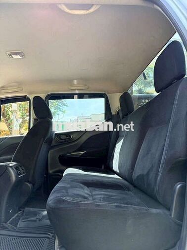 2016 NP300 EL 4x2 AT - 114000 km