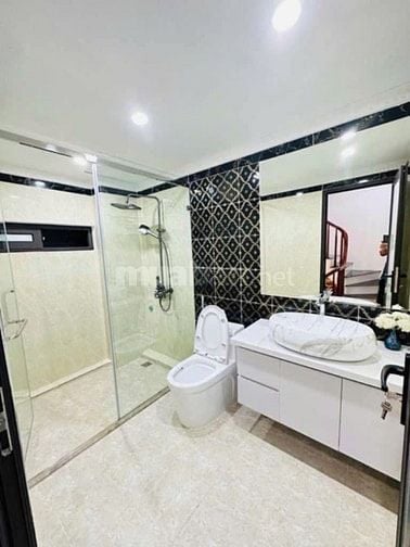 NHÀ BẠCH MAI, 5 TẦNG, Ô TÔ ĐÕ GẦN, BA GÁC ĐỖ CỬA, AN NINH TỐT