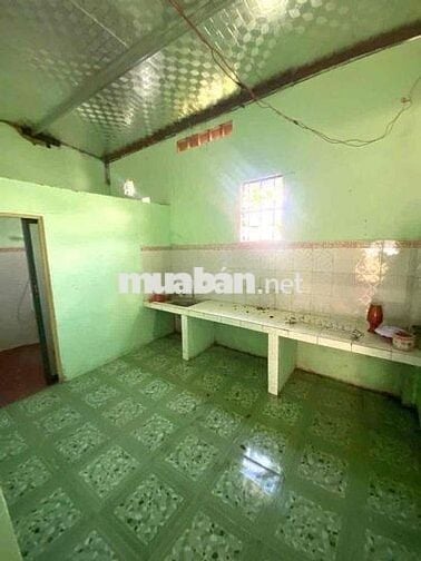 Cho thuê kho 200m2 có điện 3 pha mặt tiền quốc lộ 1K - Dĩ An