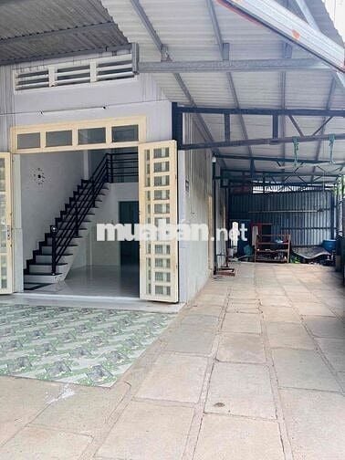 Cho thuê nhà chính chủ  100m2  rộng rãi, 1 phòng khách , 2 PN, 2WC