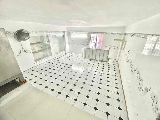 CHO THUÊ PHÒNG TRỌ – TRUNG TÂM QUẬN 5 – NHÀ MỚI, CÓ GÁC, GIỜ GIẤC TỰ D